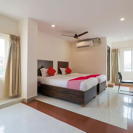 Hotel O Akshaya Elite Vijayawāda Esterno foto