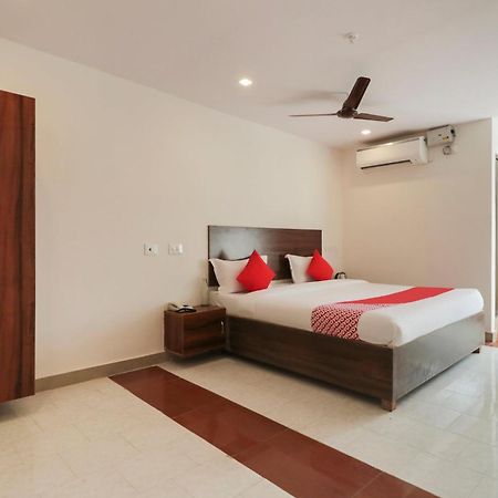 Hotel O Akshaya Elite Vijayawāda Esterno foto