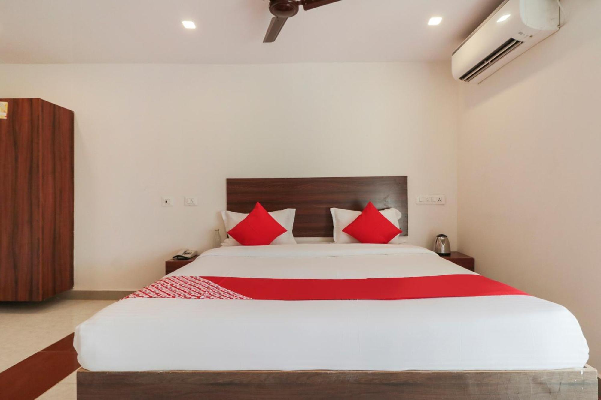 Hotel O Akshaya Elite Vijayawāda Esterno foto