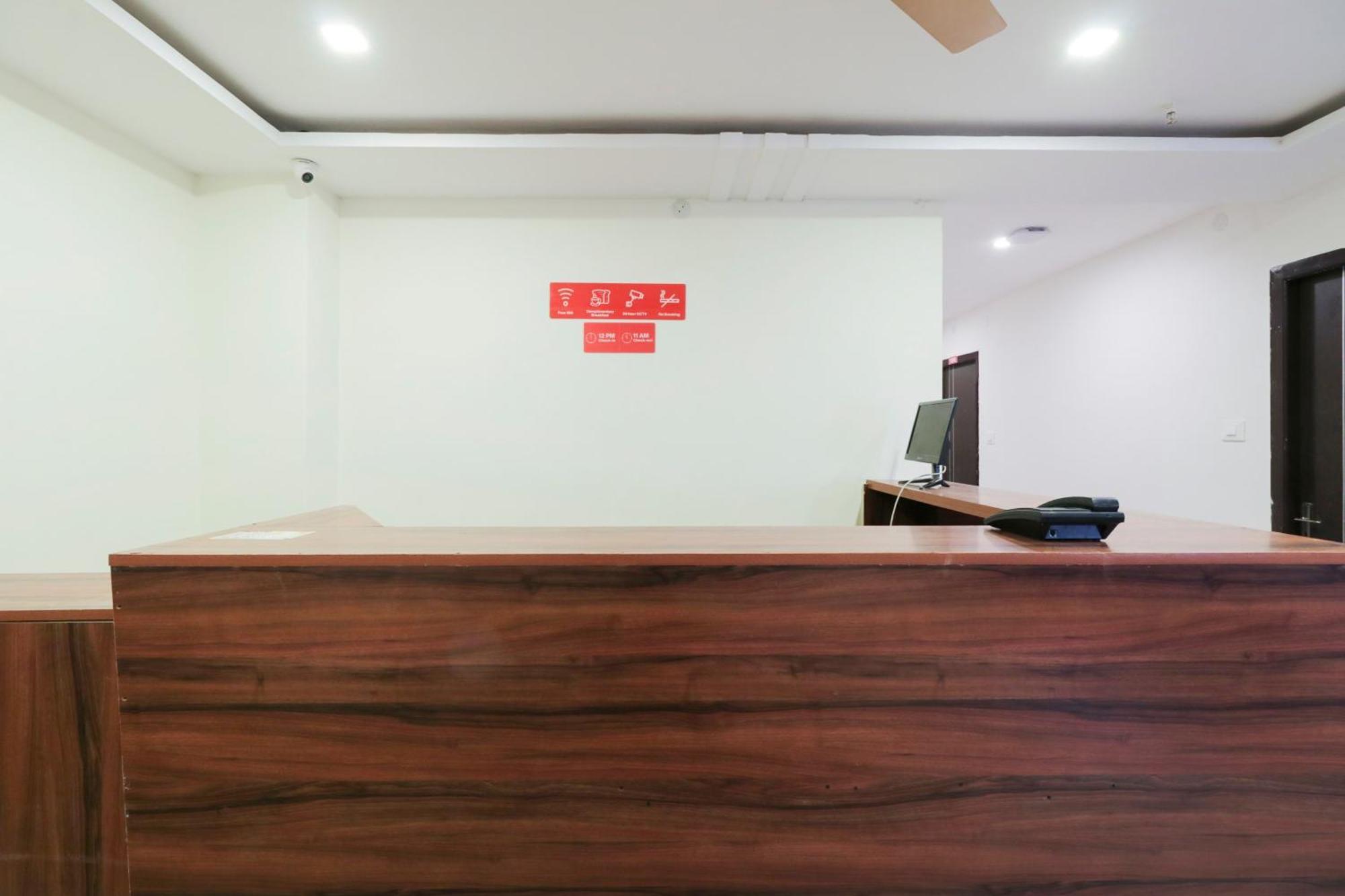 Hotel O Akshaya Elite Vijayawāda Esterno foto